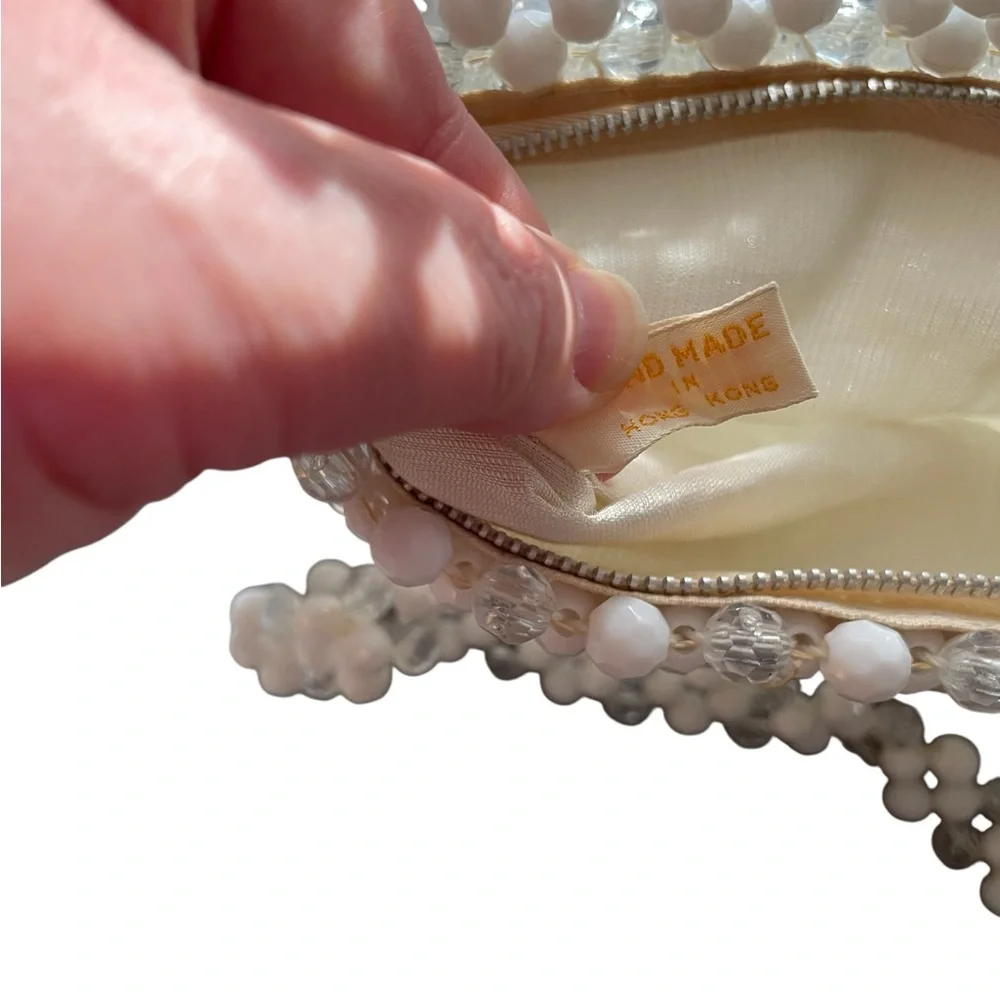 Vintage 1960s white/clear lucite beaded woven satchel handbag boho mod retro - Picture 5 of 10